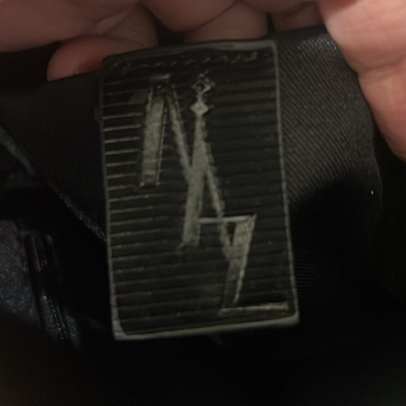 Naz faux bucket shoulder bag made in EGYPT.  Black with silver hardware NWOT - Picture 11 of 14